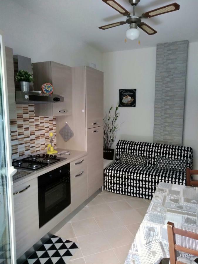 Holiday House Marlin 지아르디니낙소스 외부 사진