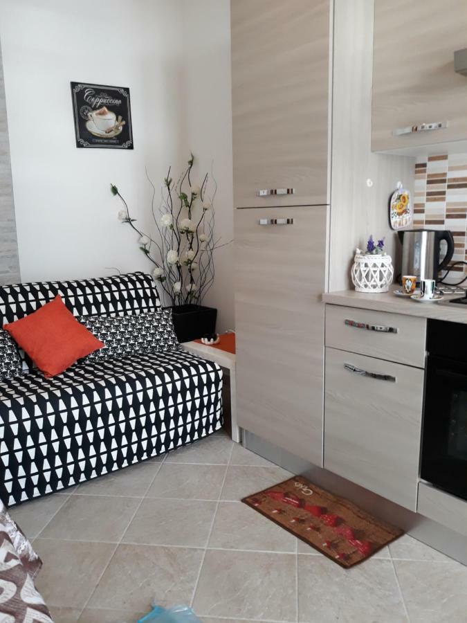 Holiday House Marlin 지아르디니낙소스 외부 사진